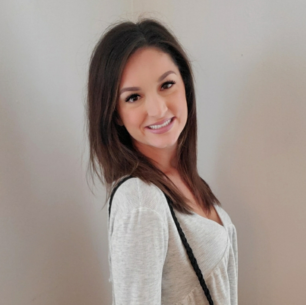 Meet your Posher, Angela